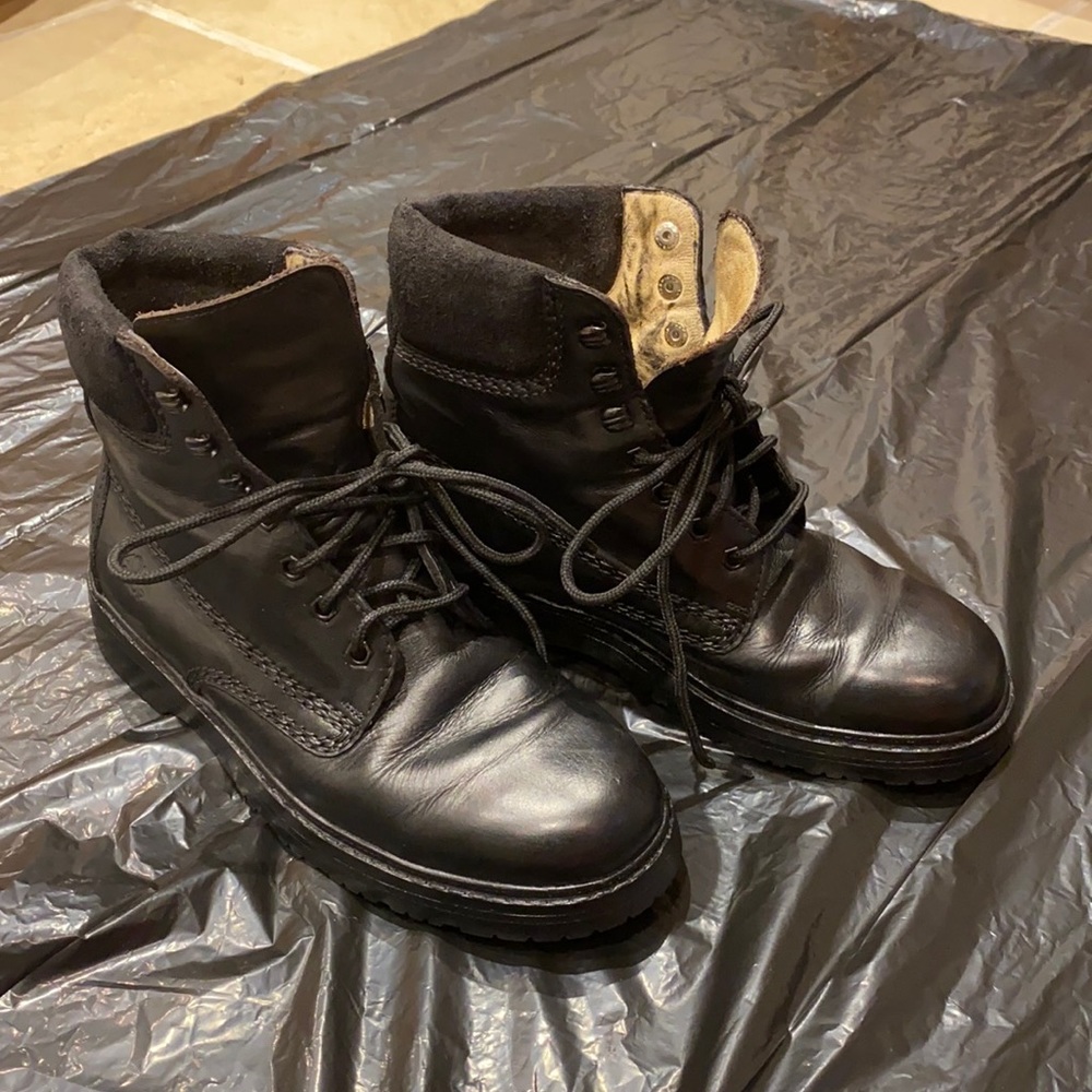 Vibram Salamander Boots